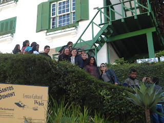 Em Petrópolis, alunos da EJA visitam a Casa de Santos Dumont