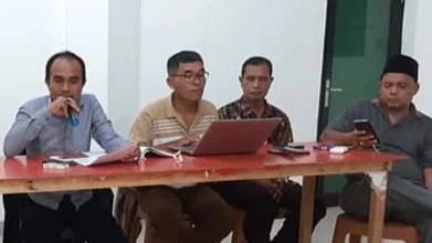 Foto: Panitia SC Mubes FKAN Pauh IX ketia melaunching hasil keputusan SC, beberapa waktu lalu.