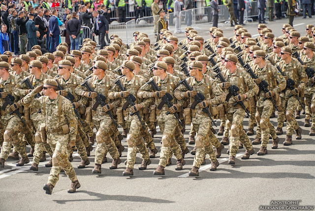 парад військ на День незалежності 2017 на Ukrainian Military Pages