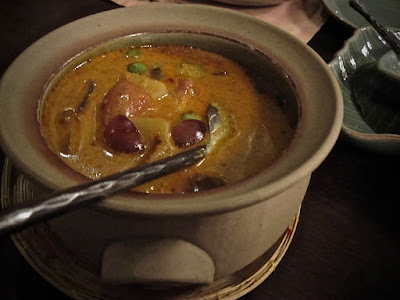Baan Khanitha, roast duck curry