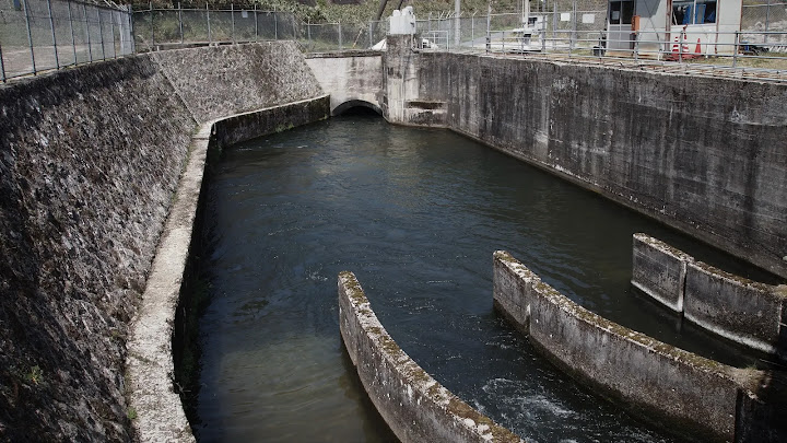 川平発電所取水口