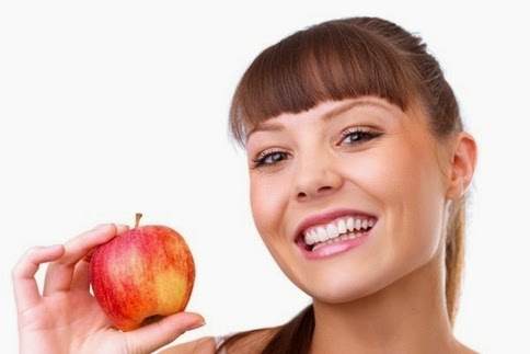 蘋果富含果膠、果酸、維生素與鉀等，不僅能補足營養，對消水腫也相當有幫助
