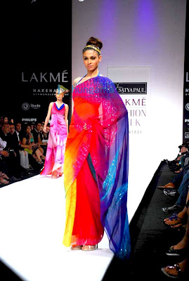 Models walk the ramp at Satya Paul's show at Lakme Fashion Week 2010 image 