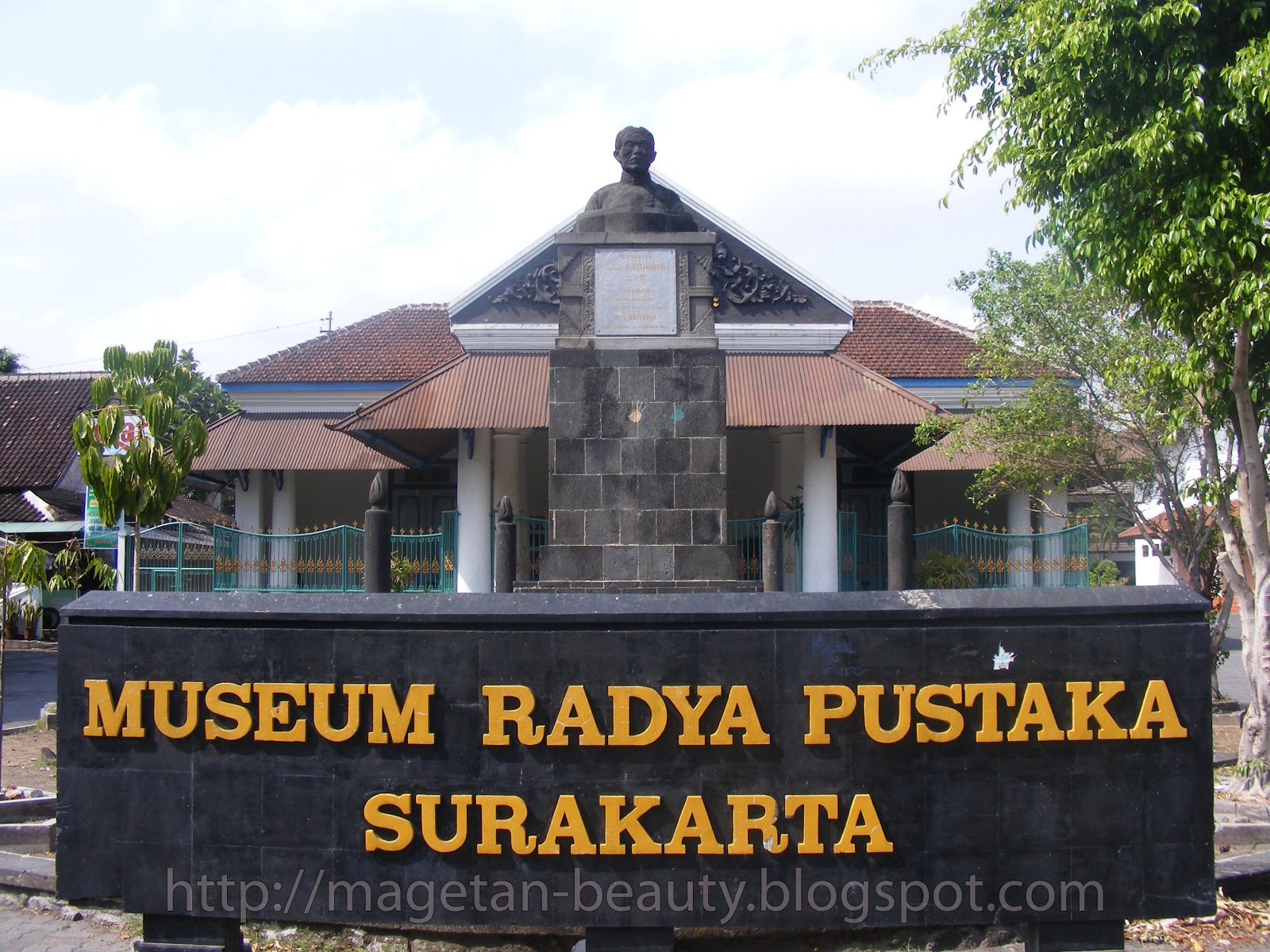 Radya Pustaka Museum