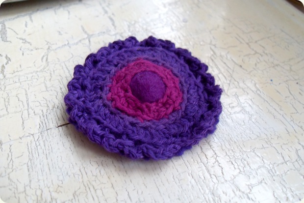 hæklet broche
