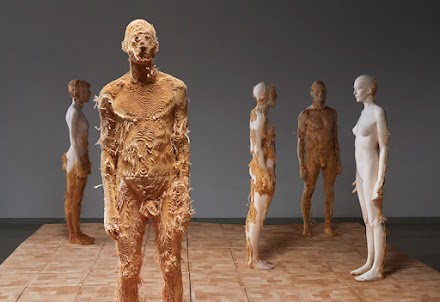 Al MARCA di Catanzaro, i corpi di Aron Demetz