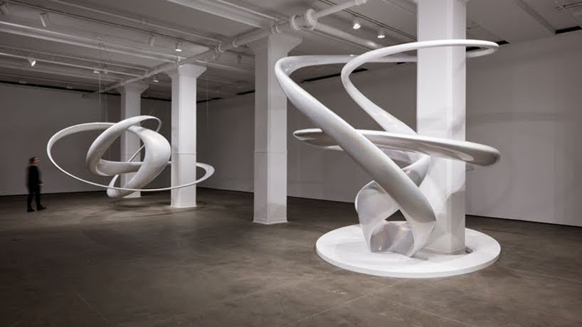 Invisible Dimension: La nueva instalación de esculturas de la artista japonesa Mariko Mori