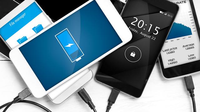 Tips Cara Mengisi Baterai Handphone yang Aman dan Benar, agar berumur panjang