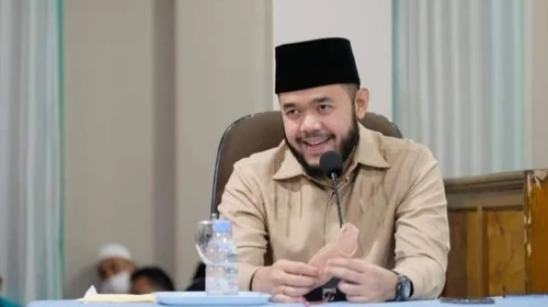 Di Masjid Nurul Yaqin, Wako Fadly Amran Sampaikan Program Wifi Gratis di Masjid