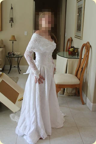 Lindsweddingdresstwo_thumb1