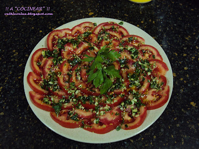 Ensaladas y guarniciones sencillas con tomate