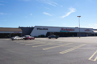 Former Winn-Dixie #57 - Pine Tree Plaza - Thomasville, GA