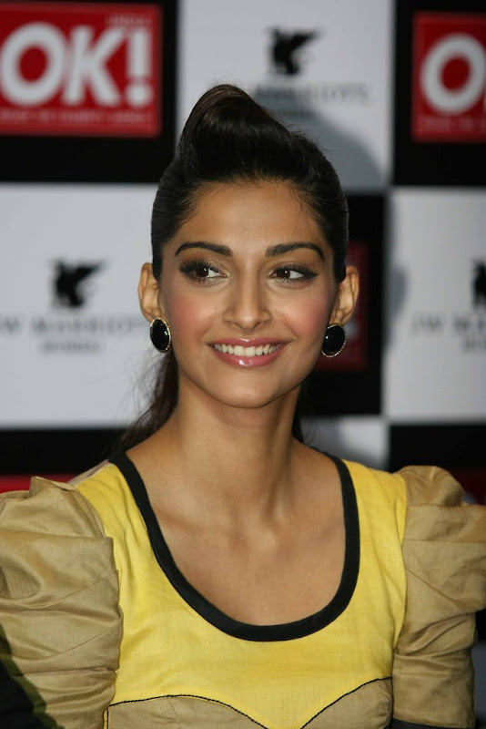 Sonam Kapoor Bollywood Actress  Ok Magazine Launch PartyPhoto Stills gallery pictures