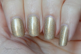 kiko holographic nail lacquer 002 golden champagne daylight nah
