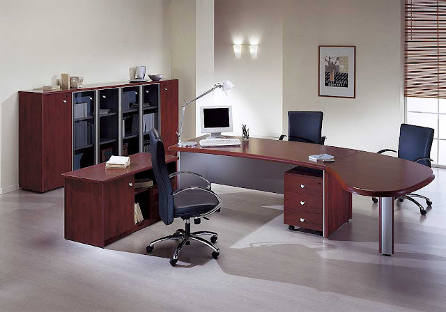 Büro Schreibtisch