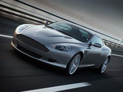 Aston Martin DB9 Coupe 2013 Wallpaper