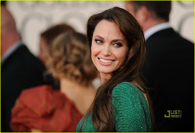 Angelina Jolie and Brad Pitt in Golden Globes 2011 On Red Carpet images