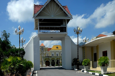 Pintu gerbang