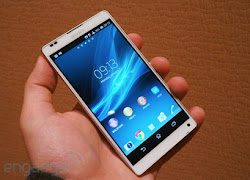 Sony Xperia ZL Harga dan Spesifikasi, gambar dan fitur hp xperia zl terbaru, android tahan air paling canggih, phablet layar 5 inci