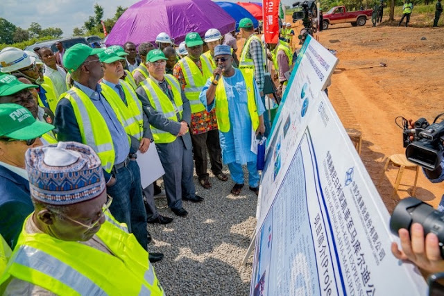 Fashola Says Abuja-Algiers Road To Be Completed In 3 Years