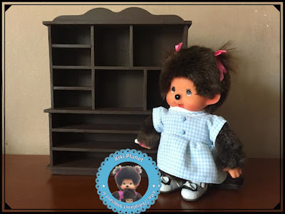 Meuble présentoir magasin pour Kiki ou Monchhichi - meuble miniature - fait main - handmade