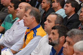 Vice-prefeito Márcio Catão, secretário de Defesa Civil, coronel Roberto Silva, vereadores Maurício Lopes e José Carlos da Estufa: Executivo e Legislativo Municipal representados no lançamento do plano estadual