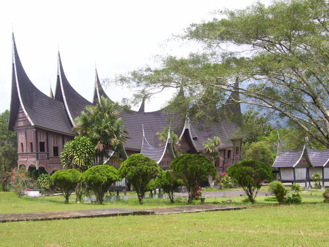 Pusat Dokumentasi, Informasi dan Kebudayaan Minangkabau (PDIKM) di Kota Padang Panjang