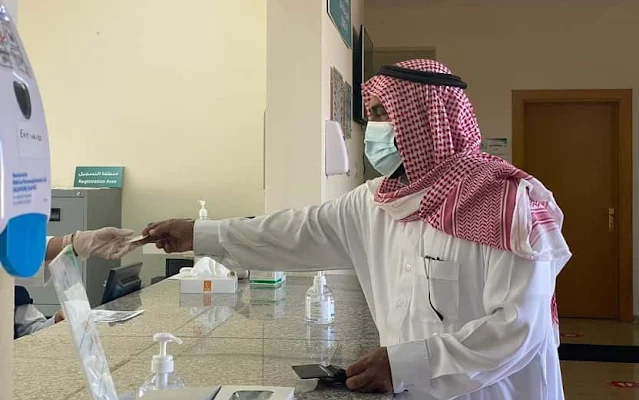 Vaccination centers in Madina receive Citizens and Expats for Corona Vaccination - Saudi-Expatriates.com