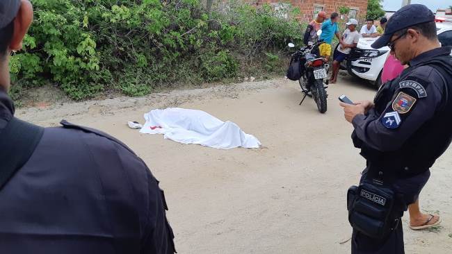 Mestre de obras é morto a tiros na cidade de Grossos no RN.