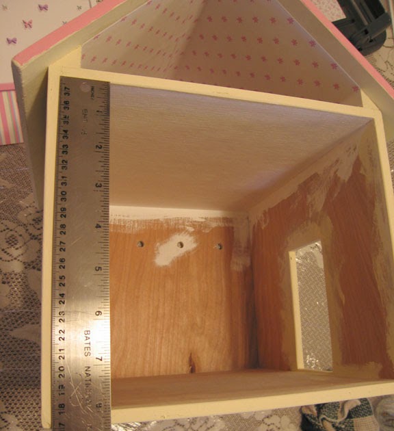 Dollhouse Decorating!: How to put wallpaper in your dollhouse