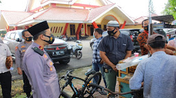 Warung Jum'at Berkah, Polres Serang Kota Booking Pedagang Keliling