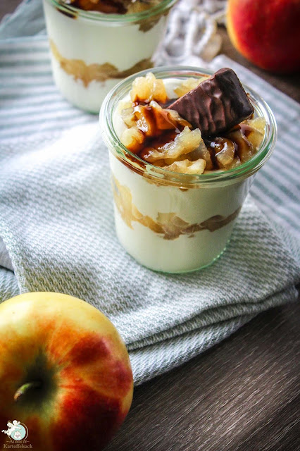 Bratapfelkompott mit Quarkcreme als Nachtisch