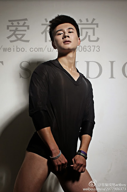 http://gayasiancollection.com/hot-asian-boy-from-a-chinese-photographer/