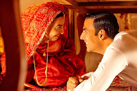 Padman Akshay Kumar and Radhika Apte Image 1