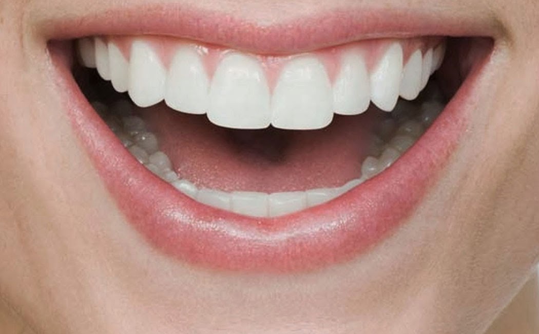 Tips dan Cara Memutihkan Gigi secara Alami