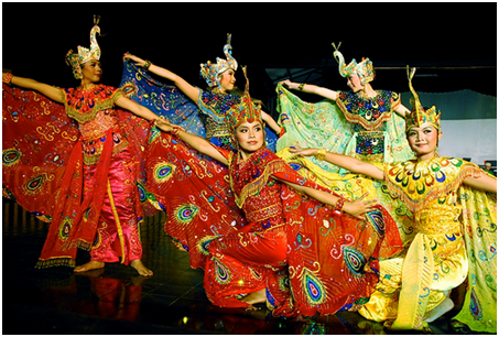 Three Traditional Dances of West Java Have Captivate 