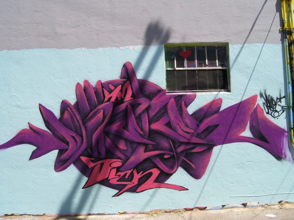 https://blogger.googleusercontent.com/img/b/R29vZ2xl/AVvXsEifx1nHOlCldetjLn2pzYPnFztAMJoAFWYpgHLcRTfWJ8PfjbBmewbk3gOjSic4ZAIhzFoOM0N43XjBXjZ9bMNWLqDORdOpPXsWbhV6MDbib2EDtTsjb_EJg3xbZ2x7sgf9liP2W9PRK1MR/s1600/purple+tribal+graffiti.jpg