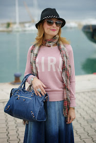SUN68 girl sweatshirt, Stella McCartnet pink cat eye sunglasses,Replay fedora hat, Fashion and Cookies, fashion blogger