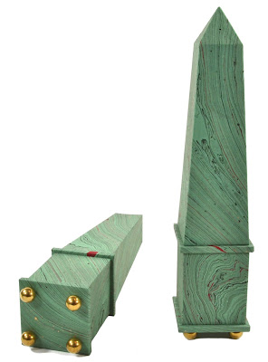 Handmade obelisks at Parvum Opus