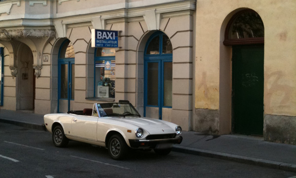 specimen of a Fiat 124 Sport Spider adorned the streets of Vienna