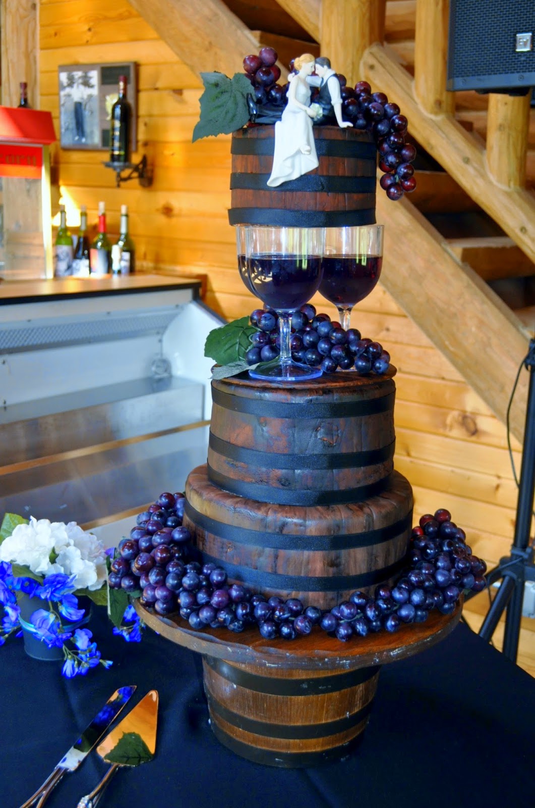 Yumtastics Wine  Barrel  Wedding  Cake 
