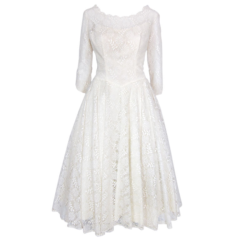 Not your style but still in need of finding a vintage wedding dress