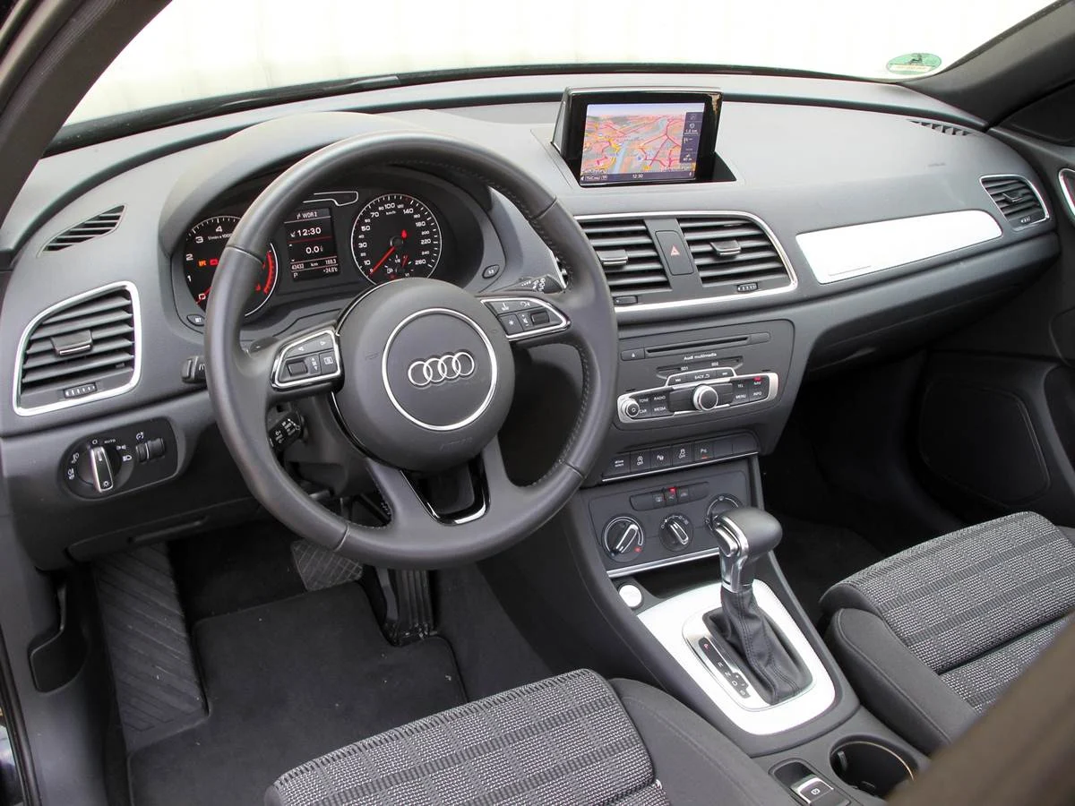 Novo Audi Q3 2015 - interior
