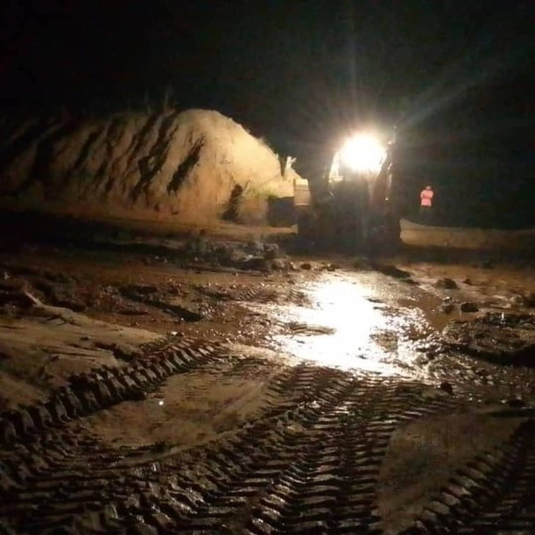 Lluvias dejan lleno de barro en el sector El Playón en Zea