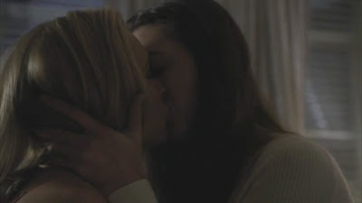 Hayden Panettiere and Madeline Zima, Lesbian Kiss