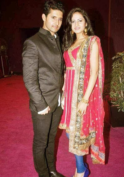 Ravi Dubey & Sargun Mehta Couples HD Wallpapers Free Download