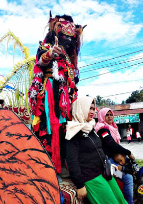 Tapak Suci Putra Muhammadiyah Menambah Kemeriahan Karnaval HUT RI ke 73 Kabupaten Mimika