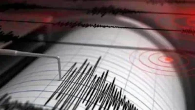 लखनऊ: भूकंप के झटकों से हिल गई राजधानी, दहशत में आधी रात को घरों से बाहर भागने लगे लोग