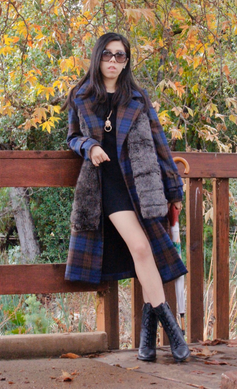 What to Wear with an Open Plaid Blue and Brown Trench Coat - Belted Overcoat with Fur Scarf