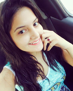 Tanvi Nagi in selfie